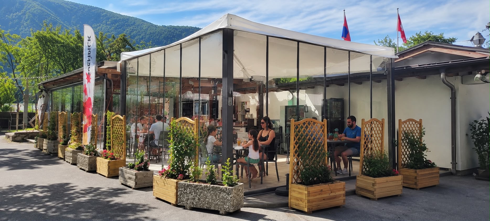 Protego installato in un ristorante di montagna